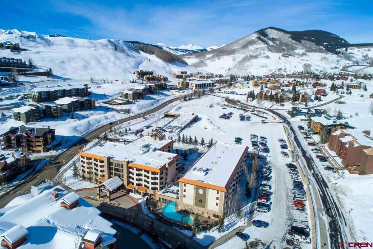 Studio 211 - Perfect Location With Pool And Hot Tub Крестед-Б'ютт Екстер'єр фото